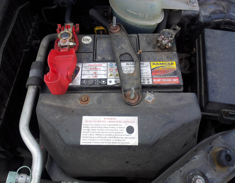 Proton Savvy Style battery-terminal-fuses